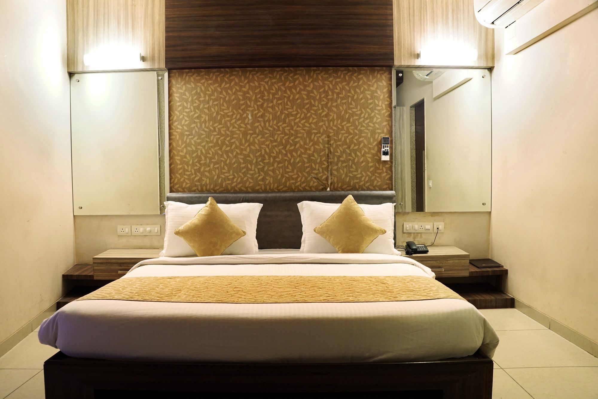 Hotel Gormoh Ahmedabad Exterior foto